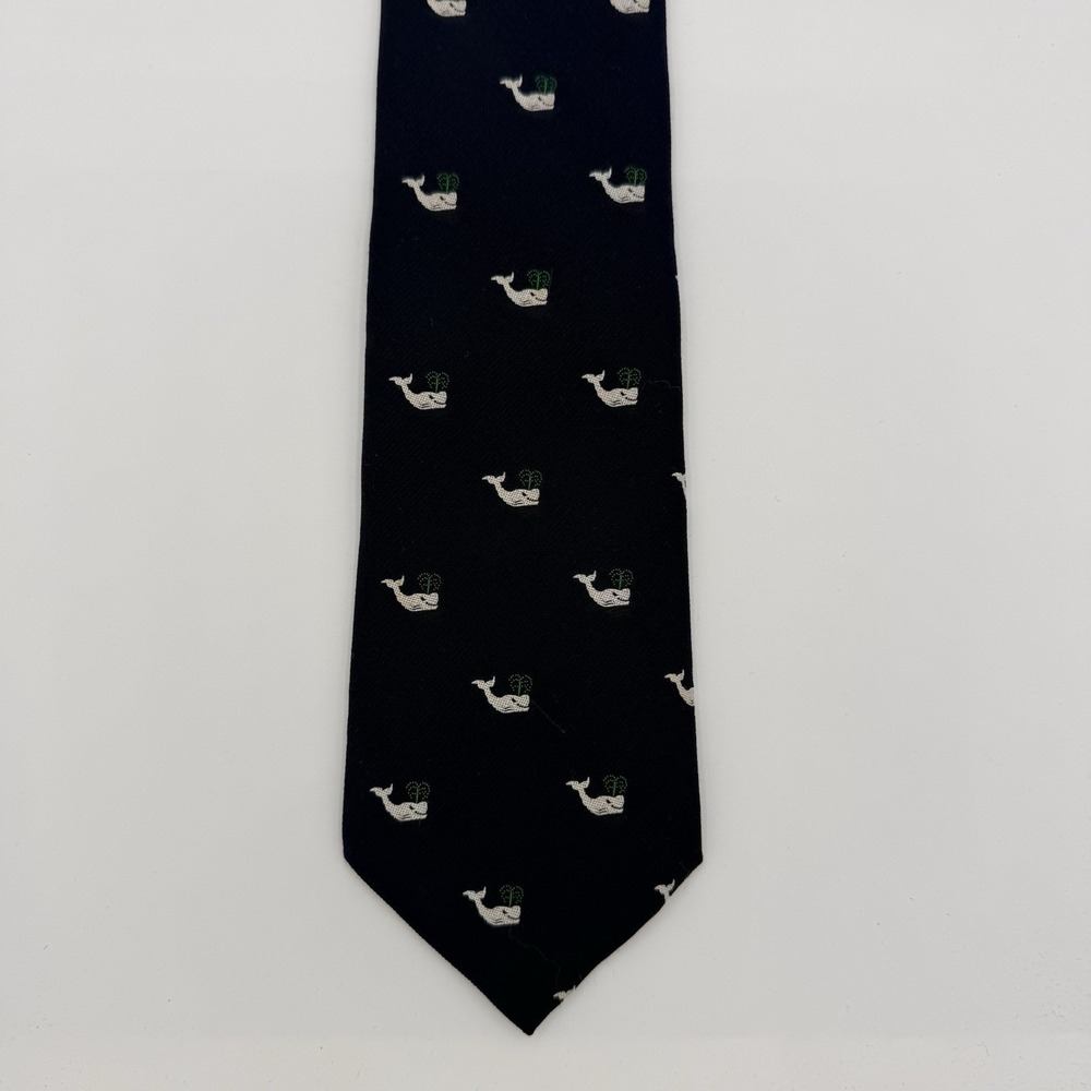 Vintage Barry Clothes Cape May NJ Whale Necktie Navy Blue 56x3.5 Polyester